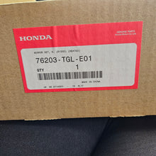 Load image into Gallery viewer, Honda Right Hand Heated Mirror 76203-TGL-E01