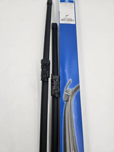 Load image into Gallery viewer, WIPER BLADE SET RHD | L983FH2418R9
