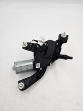 Load image into Gallery viewer, MOTOR &amp; LINKAGE ASSY | 98700C8000
