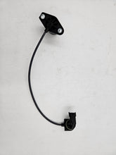 Load image into Gallery viewer, SENSOR-OIL LEVEL | 215904A700
