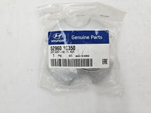 Load image into Gallery viewer, CAP ASSY-WHEEL HUB | 529601C350
