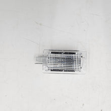 Load image into Gallery viewer, LAMP ASSY-LUGGAGE CO | 9262033000
