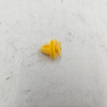 Load image into Gallery viewer, FASTENER-DR TRIM | 8231538000

