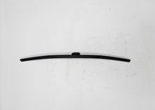 Load image into Gallery viewer, Honda Windshield Wiper Blade 650mm 76620-T0A-J02
