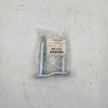 Load image into Gallery viewer, Mitsubishi SHACKLE,R/SUSP SPRING | MB584586
