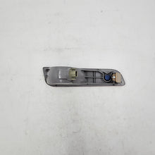 Load image into Gallery viewer, Mitsubishi REFLECTOR,TAIL LAMP,LH | 8336A101
