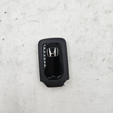 Load image into Gallery viewer, Honda Entry Key Fob 72147-TGG-G01
