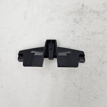 Load image into Gallery viewer, Honda Front Grille Bracket 71194-TL0-G51
