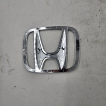 Load image into Gallery viewer, Honda Front Emblem 75700-TBA-A00
