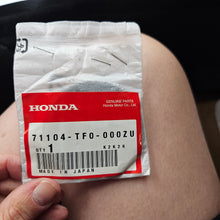 Load image into Gallery viewer, Honda Front Towing Hook Cover 71104-TF0-000ZU
