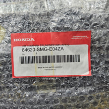 Load image into Gallery viewer, Honda Right Trunk Side Lid 84620-SMG-E04ZA
