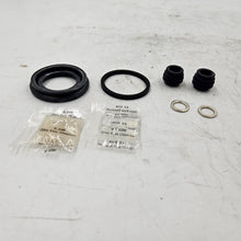 Load image into Gallery viewer, Honda Rear Caliper Set 01473-SP0-000

