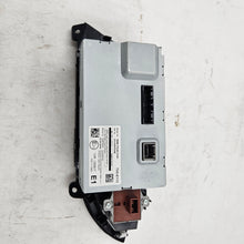 Load image into Gallery viewer, Honda Centre Display Assembly 78260-TV0-E11
