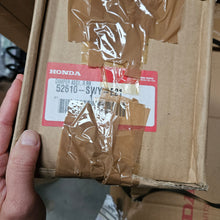 Load image into Gallery viewer, Honda Right Hand Rear Shock Absorber Assembly 52610-SWY-E21
