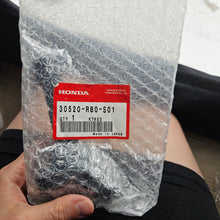 Load image into Gallery viewer, Honda Plug Top Coil Assembly 30520-RB0-S01
