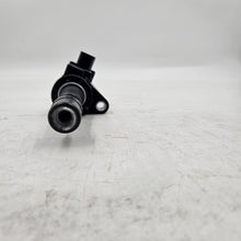 Load image into Gallery viewer, Honda Plug Top Coil Assembly 30520-RB0-S01

