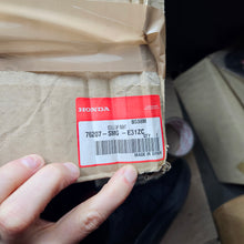 Load image into Gallery viewer, Honda Right Hand Mirror Housing Cap In Blueish Silver Metallic 76207-SMG-E31ZC
