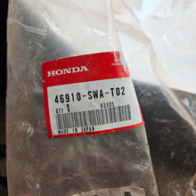 Load image into Gallery viewer, Honda Clutch Pedal Assembly 46910-SWA-T02
