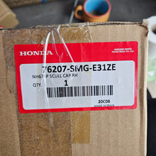Load image into Gallery viewer, Honda Right Hand Mirror Housing In Cosmic Pearl Grey 76207-SMG-E31ZE
