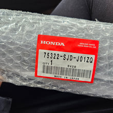 Load image into Gallery viewer, Honda Front Left Door Protector 75322-SJD-J01ZQ
