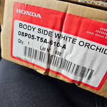 Load image into Gallery viewer, Honda Side Body Moulding In White Orchid 08P05-T5A-610A
