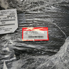 Load image into Gallery viewer, Honda Front Rubber Mats 08P18-SMG-513
