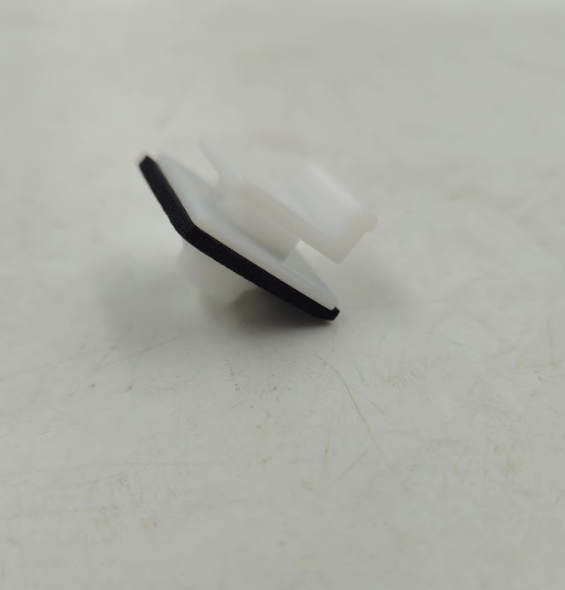CLIP, SIDE SILL GARNISH U | 91514-SAA-003
