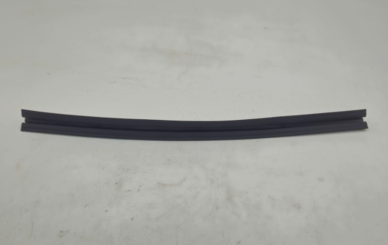 Mitsubishi RUNCHANNEL,FR DOOR WINDOW | 5705A588