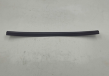 Load image into Gallery viewer, Mitsubishi RUNCHANNEL,FR DOOR WINDOW | 5705A588
