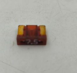 FUSE, BLADE (7.5A) | 38221-SNA-A31